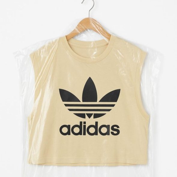 Blusinha feminina para treinar na academia Adidas