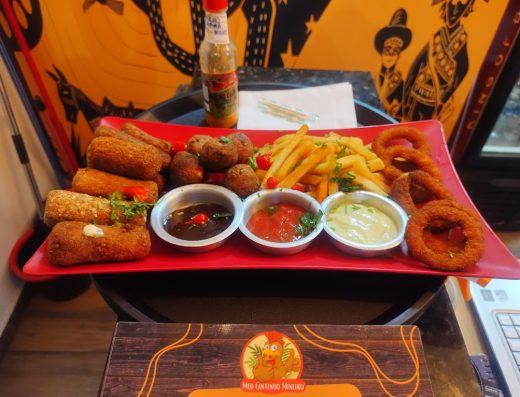 Centro Gastronômico Food Play